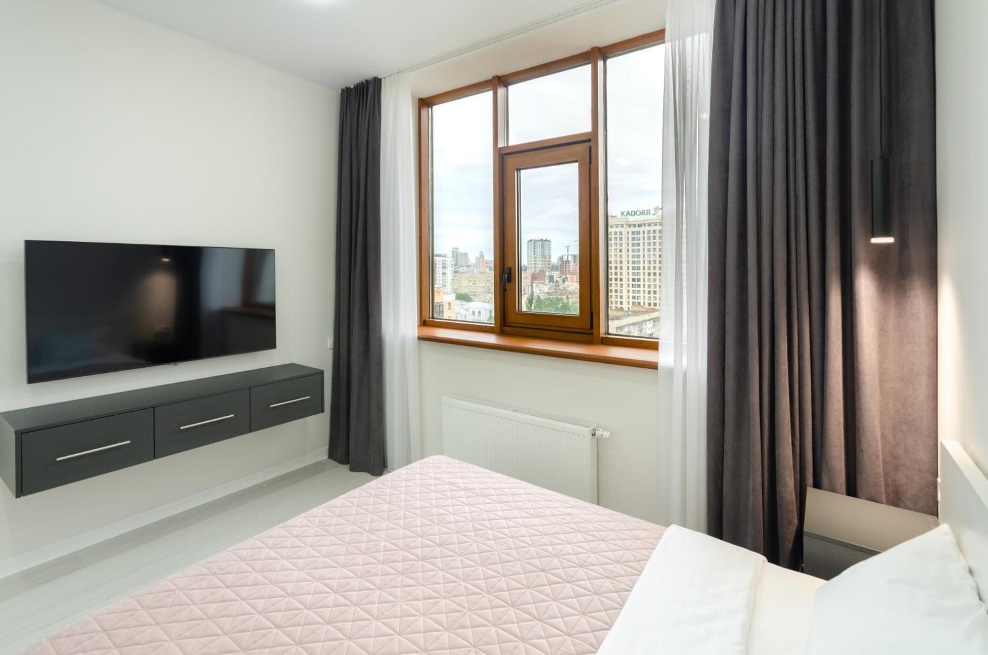 Petrovdom Inn Rc Diplomat Hall -The Smart Hotel Apartment Panoramic City View I 키예프 외부 사진