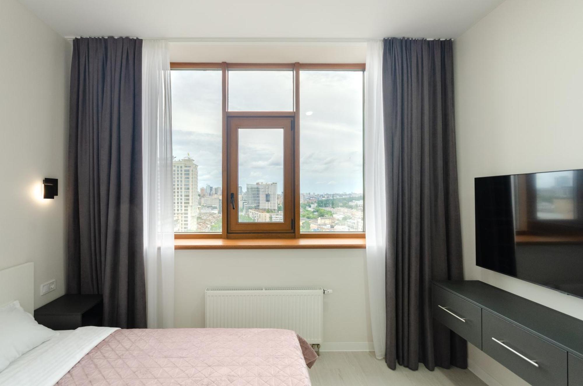 Petrovdom Inn Rc Diplomat Hall -The Smart Hotel Apartment Panoramic City View I 키예프 외부 사진